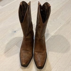 Ariat Cowgirl Boots